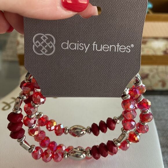 Daisy Fuentes Elastic 3 bracelets Beads red and silver color NWT - Picture 4 of 5